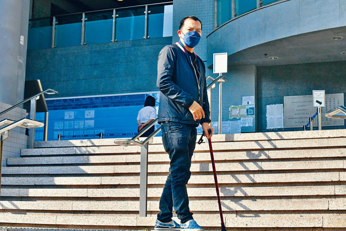 被告卓進燊被控刑事毀壞法輪功街站。