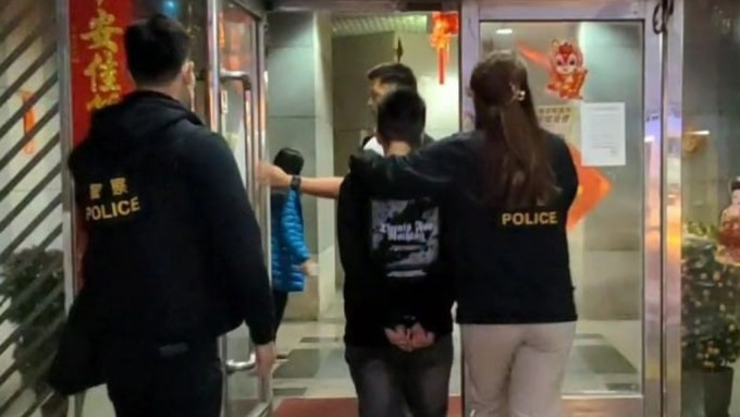 市民出售名貴手袋遇彈票黨 警拘28歲女另涉4宗網購騙案