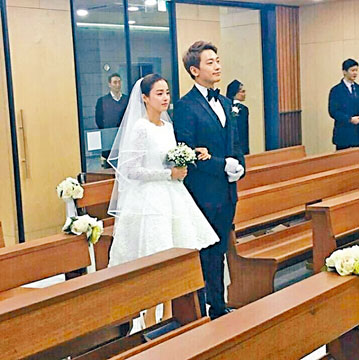 Rain與金泰希結婚後三年抱兩，兩名都是女兒。