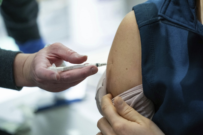 美國首次報告輝瑞疫苗接種者出現過敏。ap圖