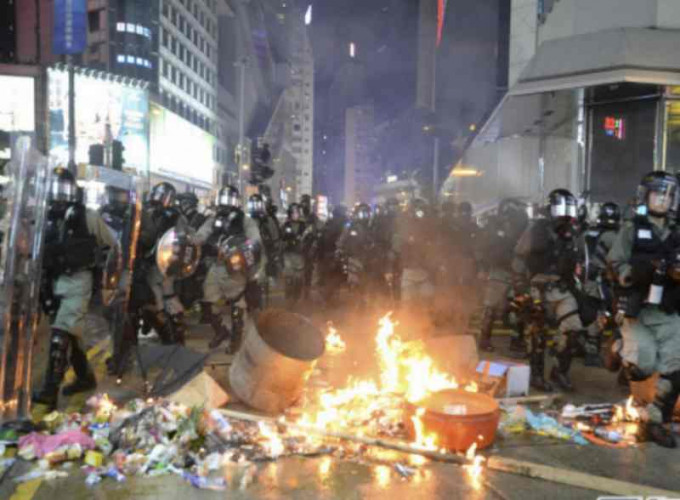 各區於8月31日均爆發示威衝突。 資料圖片