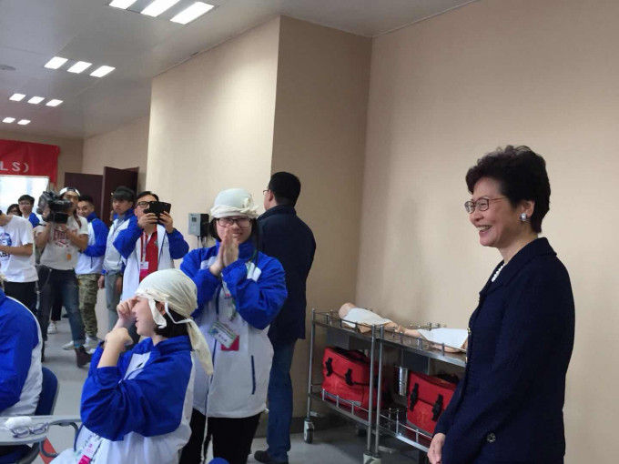 林郑月娥访问四川大学-理工大学灾后重建与管理学院