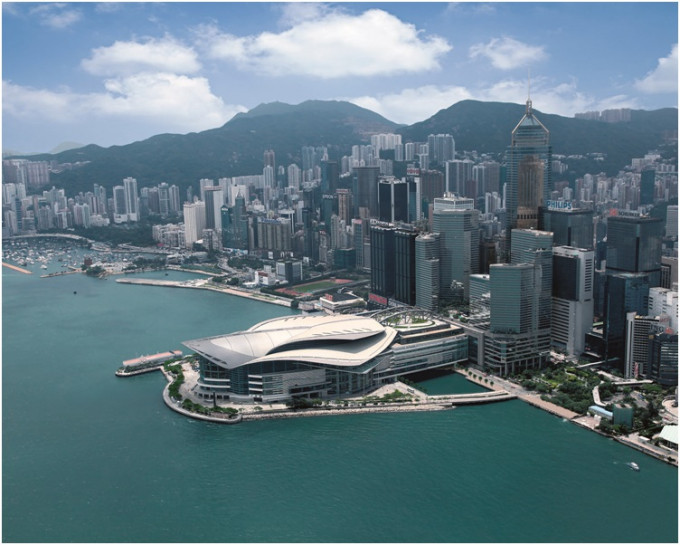 控方指重光團隊呼籲英政府撤銷與香港引渡協議。