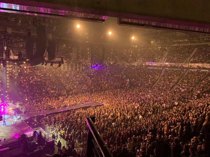 英国乐队Stereophonics在英国多个城市巡回演出。 Stereophonics Twitter 图片