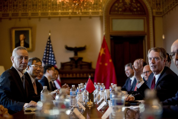 中美代表團於白宮旁的艾森豪威爾行政辦公樓召開會議。美聯社