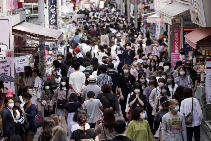 东京今日新增195宗新冠肺炎确诊病例。 AP