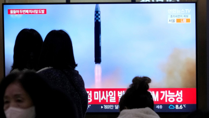 北韩证实发射了一枚火星15型洲际弹道导弹。美联社