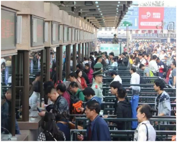 北京鐵路局預計旅客達105.5萬人次。網上圖片