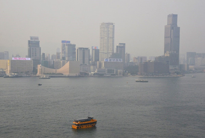 本港的空气质素目标是到2035年可以媲美国际大城市如巴黎、东京的水平。资料图片