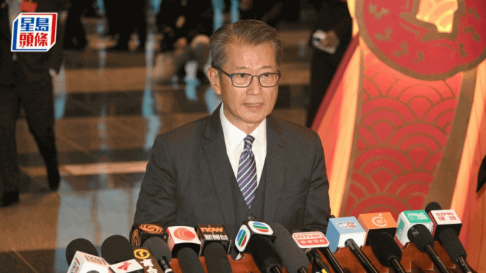 陈茂波表示会全力支持基本法23条立法，当局将做好解说工作。陈浩元摄