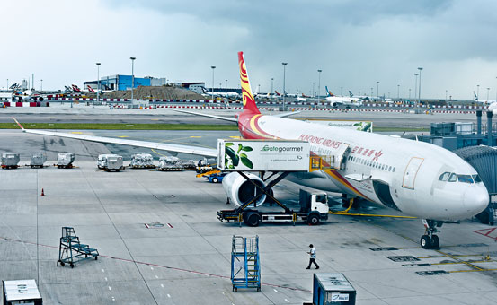 ■香港航空將繼續專注營運首要的航。