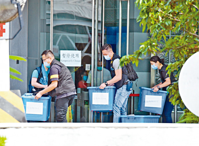 警方本周一在將軍澳壹傳媒大樓搜查，檢走約二十五箱證物調查。