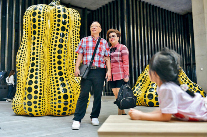 M+藝術館成為內地年輕遊客來港的熱門景點。