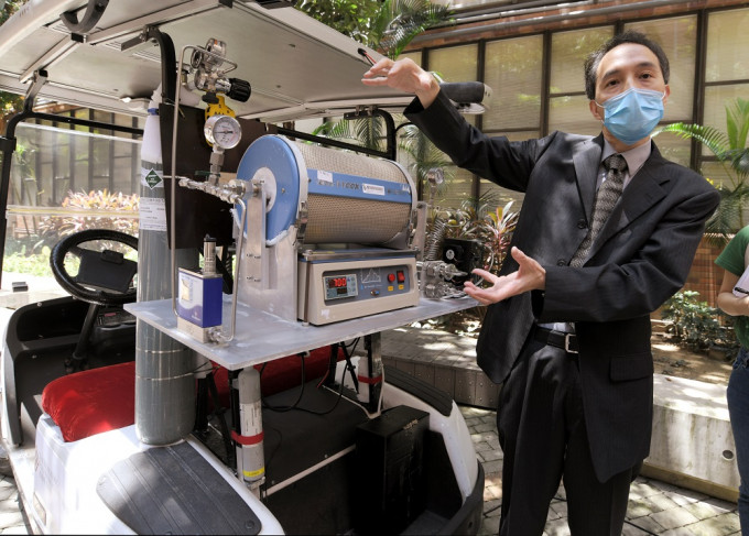 理大教授郑家伟成功研发氨能电动车，希望未来替代锂电池。资料图片