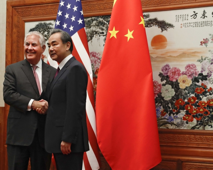 美國國務卿蒂勒森今日訪華，首先與中國外交部長王毅會晤。AP