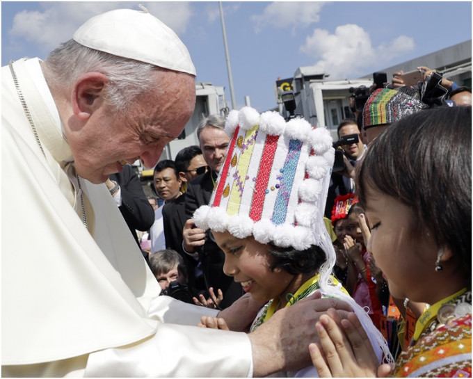 緬甸天主教徒湧到仰光歡迎教宗。AP