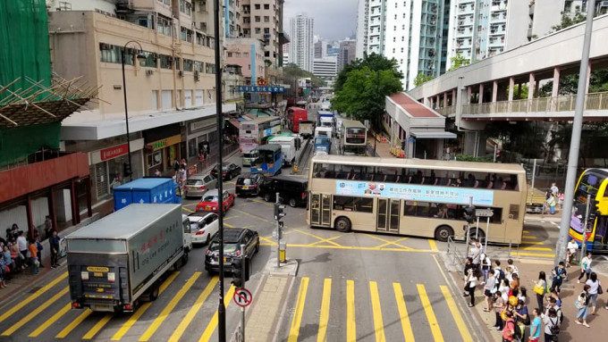 现场交通挤塞。网民Rio Leung‎摄