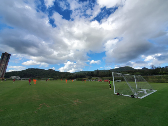 香港职业足球员协会将举办免费班助球员训练保持状态。 资料图片