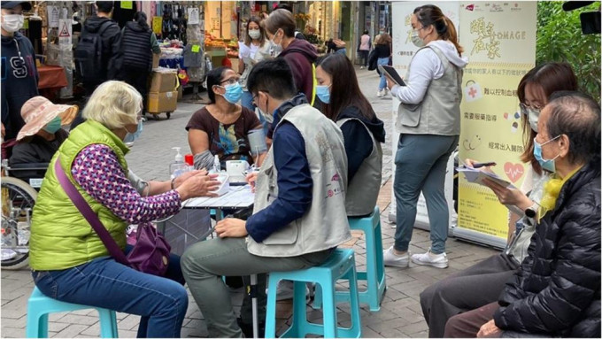 研究顯示，香港長者的孤獨感在第五波疫情期間大增。