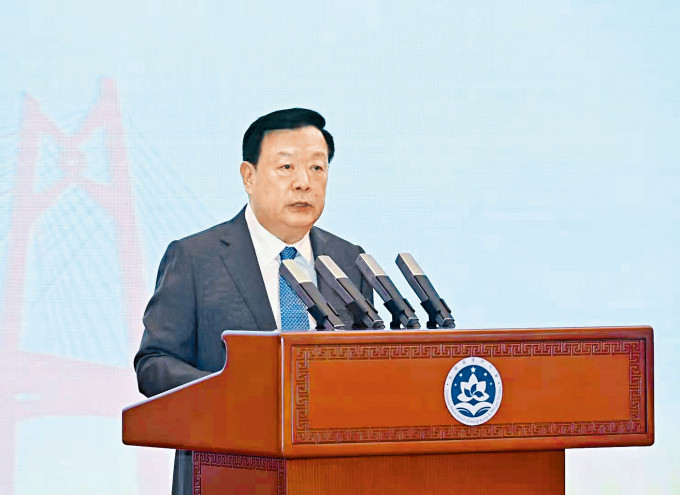 ■港區國安法周年研討會昨在北京舉行。國務院港澳事務辦公室主任夏寶龍在開幕式發表講話。