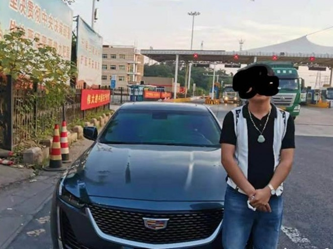 江蘇一名男子駕車時遭交警截查，該男子拿出其堂兄的駕駛執照試圖瞞天過海。網上圖片