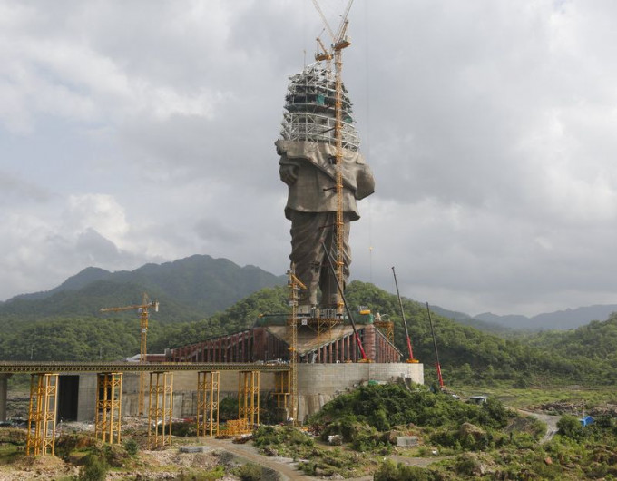 印度独立运动领袖帕特尔雕像将在10月落成。AP图片