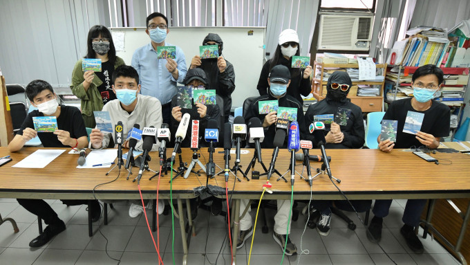 12港人部分家屬要求港府派員陪同家屬到深圳旁聽，並負起與中方溝通媒介的責任。。資料圖片