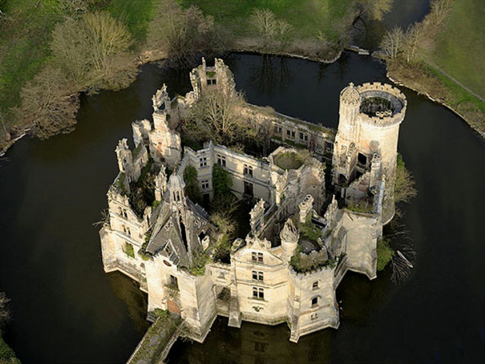 全球115國約2萬5000人成為莫特香德涅城堡堡主。（資料圖片）