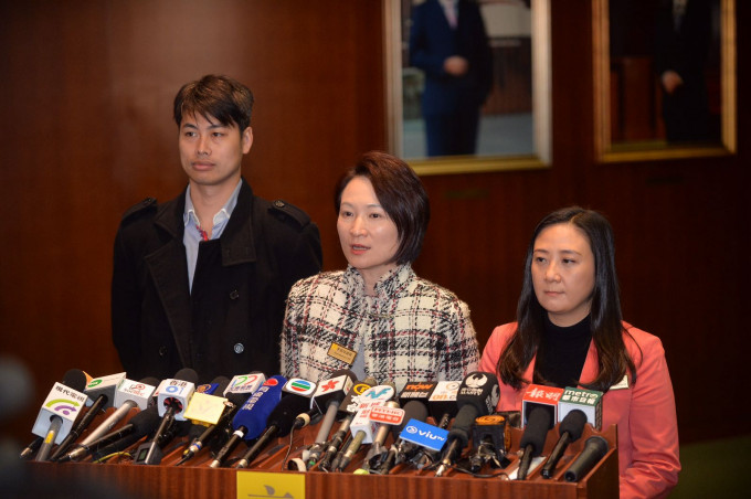 民建联主席李慧琼表示，违法者被起诉是依法办事，是合情合理。