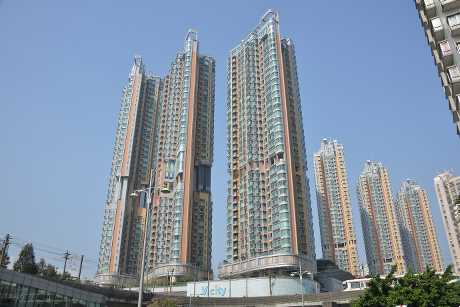珑门高层1房738万售，创同类户型新高。