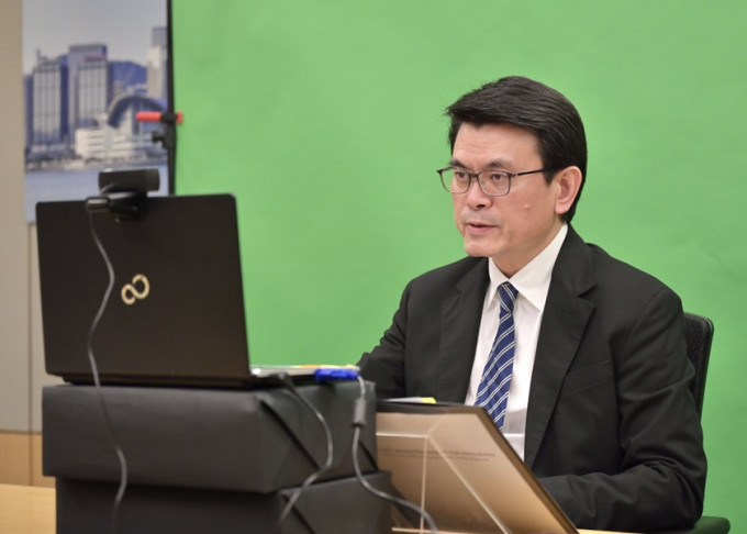 邱騰華在視像會議中表示香港已準備好重啟跨境旅遊。政府新聞處圖片