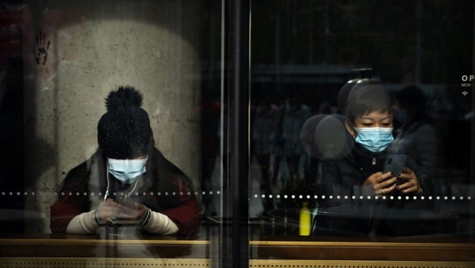 南韓室內口罩令將從強制改為建議，若符合條件將撤銷。AP資料圖