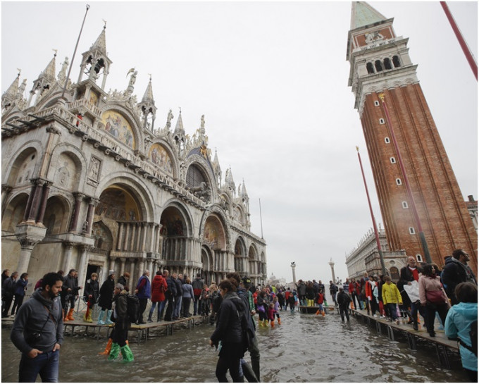  游客7月起到访威尼斯将要缴交「上岸税」。AP