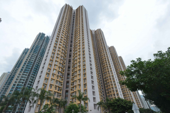 東旭苑高層戶908萬售， 追平全港居二價紀錄。
