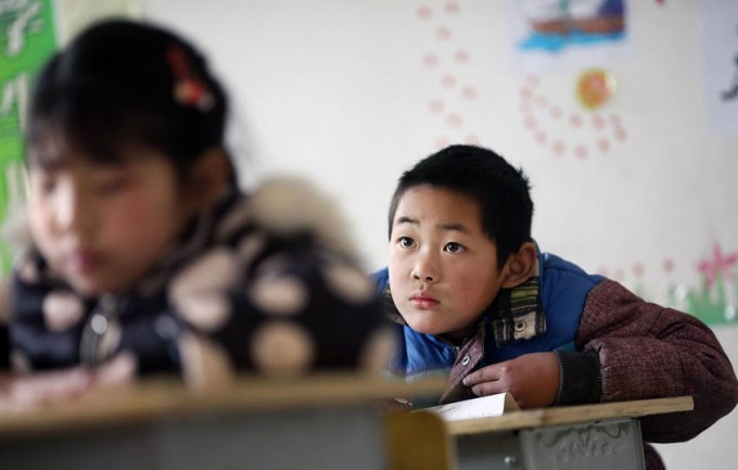 9歲的蔣昊文的智力沒有因腦癱而受到影響。 網上圖片