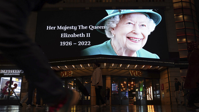 英女皇逝世，全国深切哀悼。AP