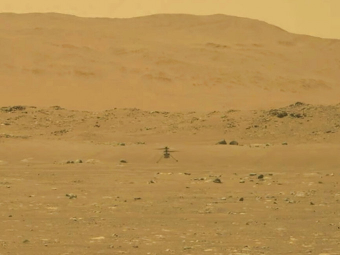 「創新號」（Ingenuity）直升機已在火星表面完成首次垂直試飛。NASA相片