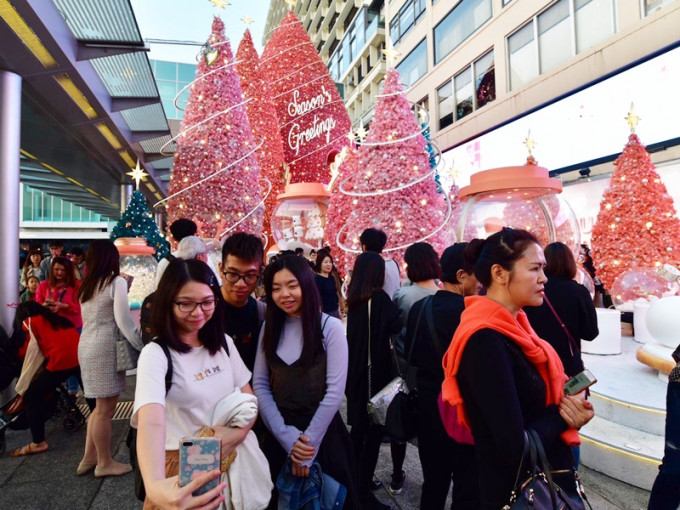 圣诞假期访港旅客按年下跌。