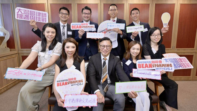 律政司副司長張國鈞構思「BEANStorming」活動，希望透過輕鬆的方式，代替傳統會議。（張國鈞FB圖片）