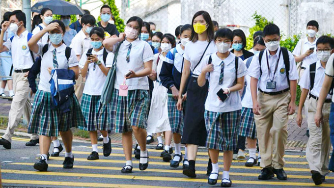 本港共有249所本地中学申请恢复全日面授课堂。