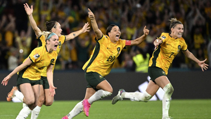 澳洲女足将以稳健的防守与英军周旋。AP