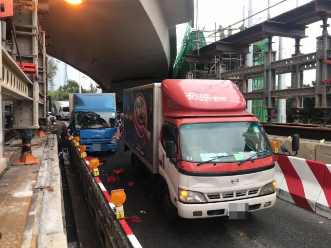 涉事两辆货车。香港突发事故报料区FB/网民Joe Joe Kwong‎图