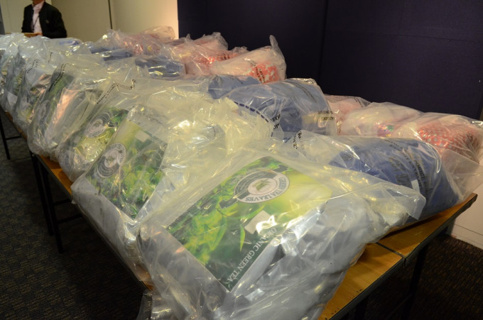 警方搜出超過1公噸恰特草毒品