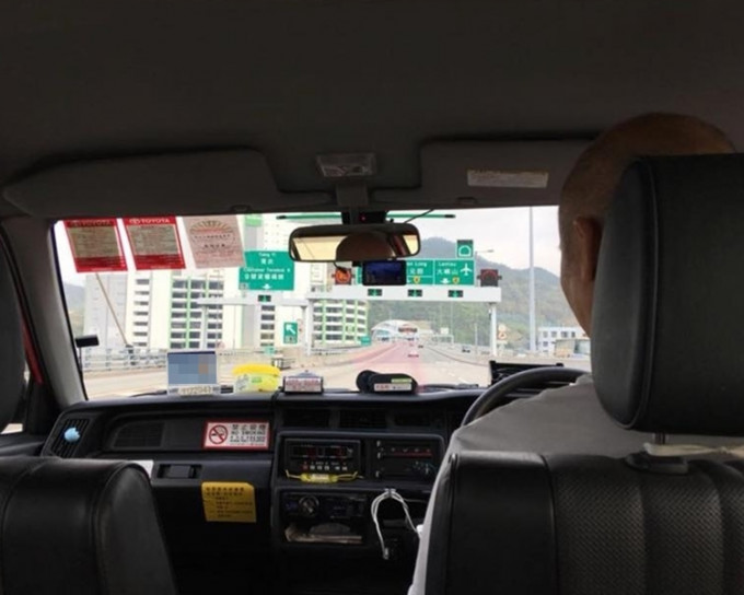 該名台灣遊客指相中的的士司機兜路欺騙車資。網上圖片