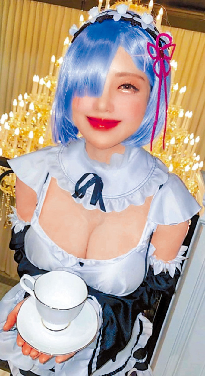 DJ SODA为力证非反日分子，大晒自己cosplay日系女仆的美照。