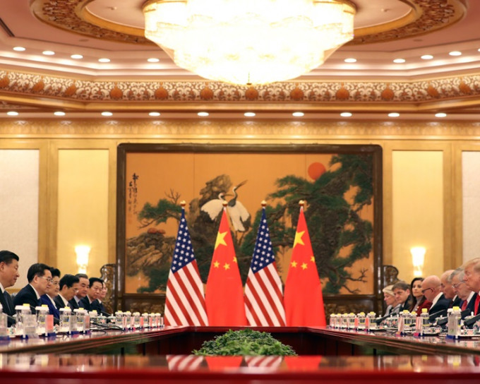 中美簽署總額達2535億美元經貿協議。AP