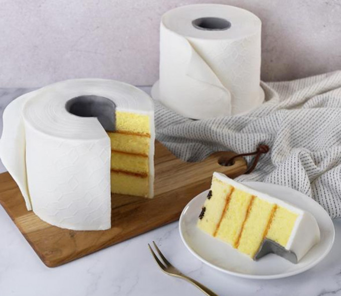聖安娜廁紙蛋糕造型逼真。網圖