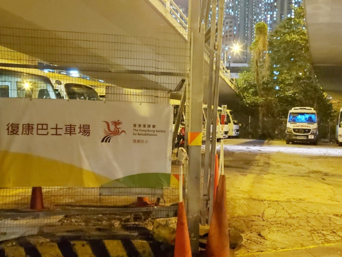 事發於九龍灣大業里一個露天停車場。