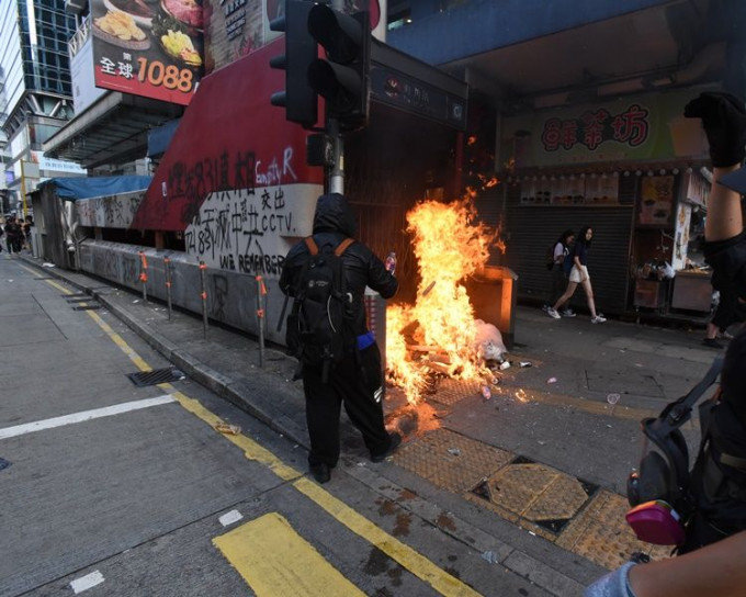 去年10月20日九龍區遊行後，再發生示威衝突事件。 資料圖片