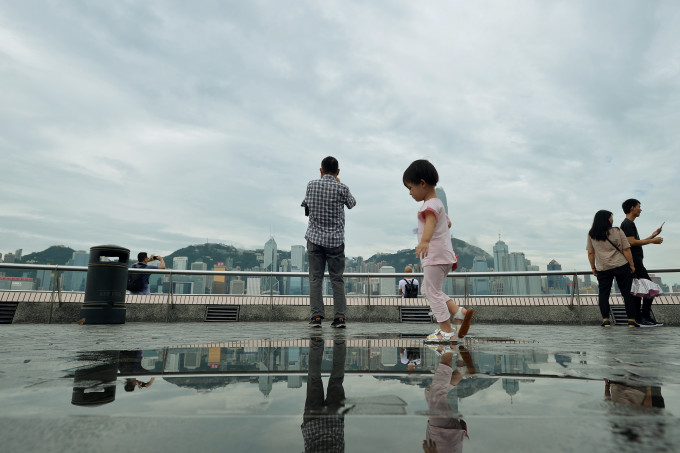 一道低壓槽正為廣東帶來雷雨。